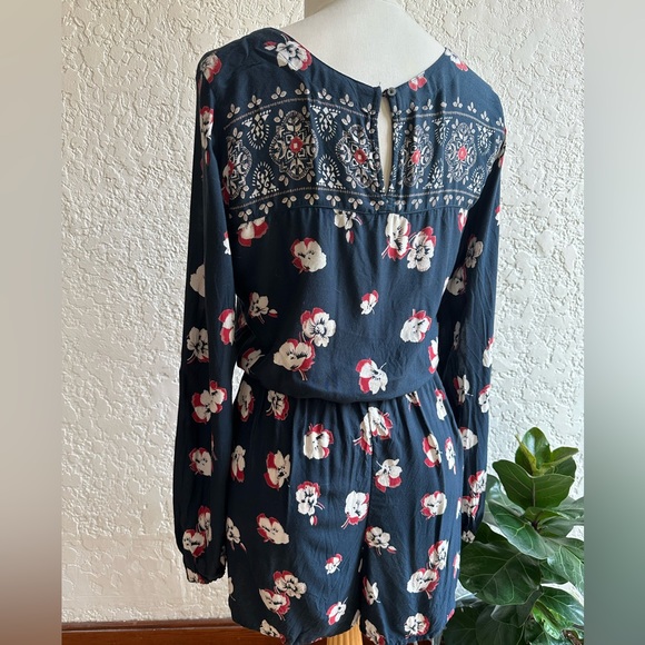 Abercrombie & Fitch Romper. - Picture 4 of 4